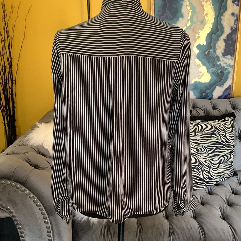 Forever 21 black and white stripped blouse with necktie - Picture 6 of 8